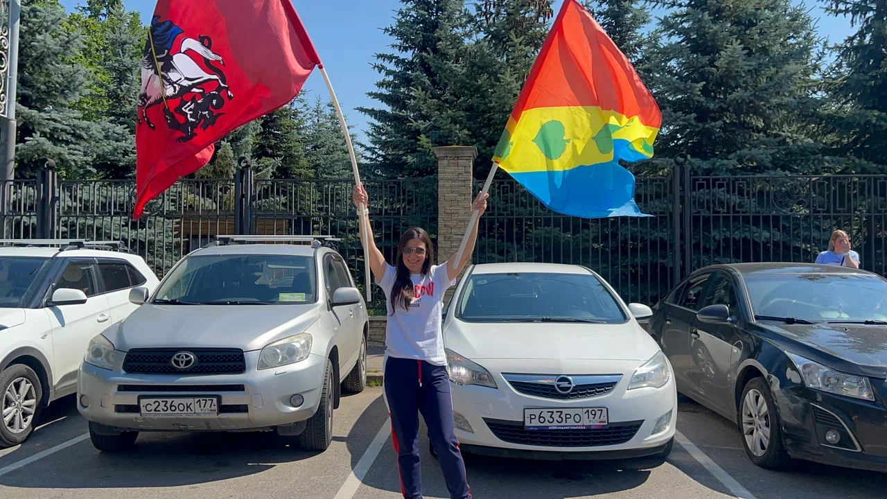 В ЮЗАО СОСТОЯЛСЯ АВТОПРОБЕГ ПО СЛУЧАЮ ДНЯ МОЛОДЕЖИ И ГОДА СЕМЬИ