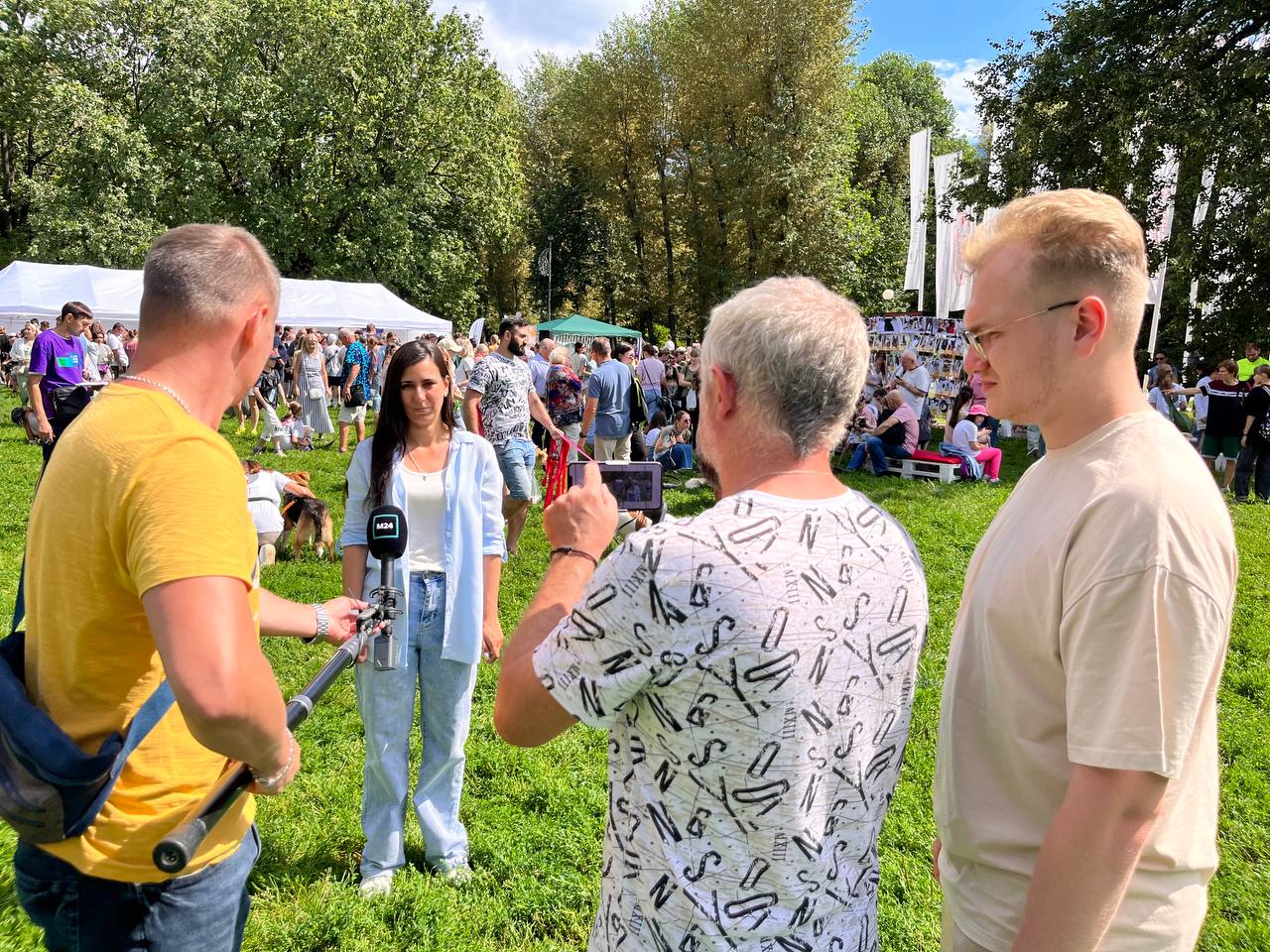 Екатерина Раззакова приняла участие в фестивале «Собаки, друзья и человеки»